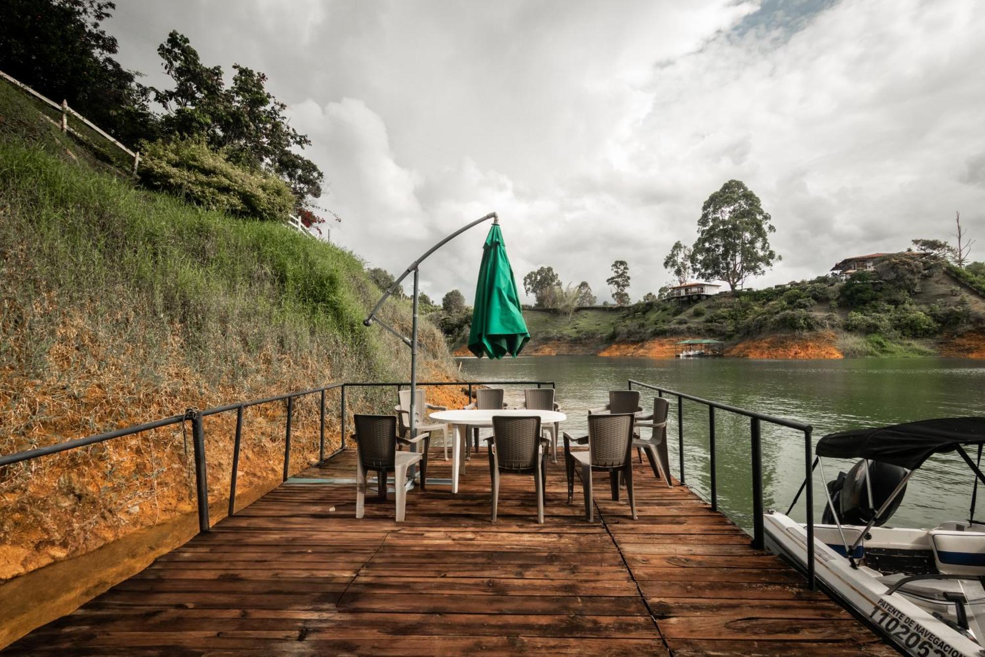Serendipity Hospedaje Boutique Guatape Exterior photo